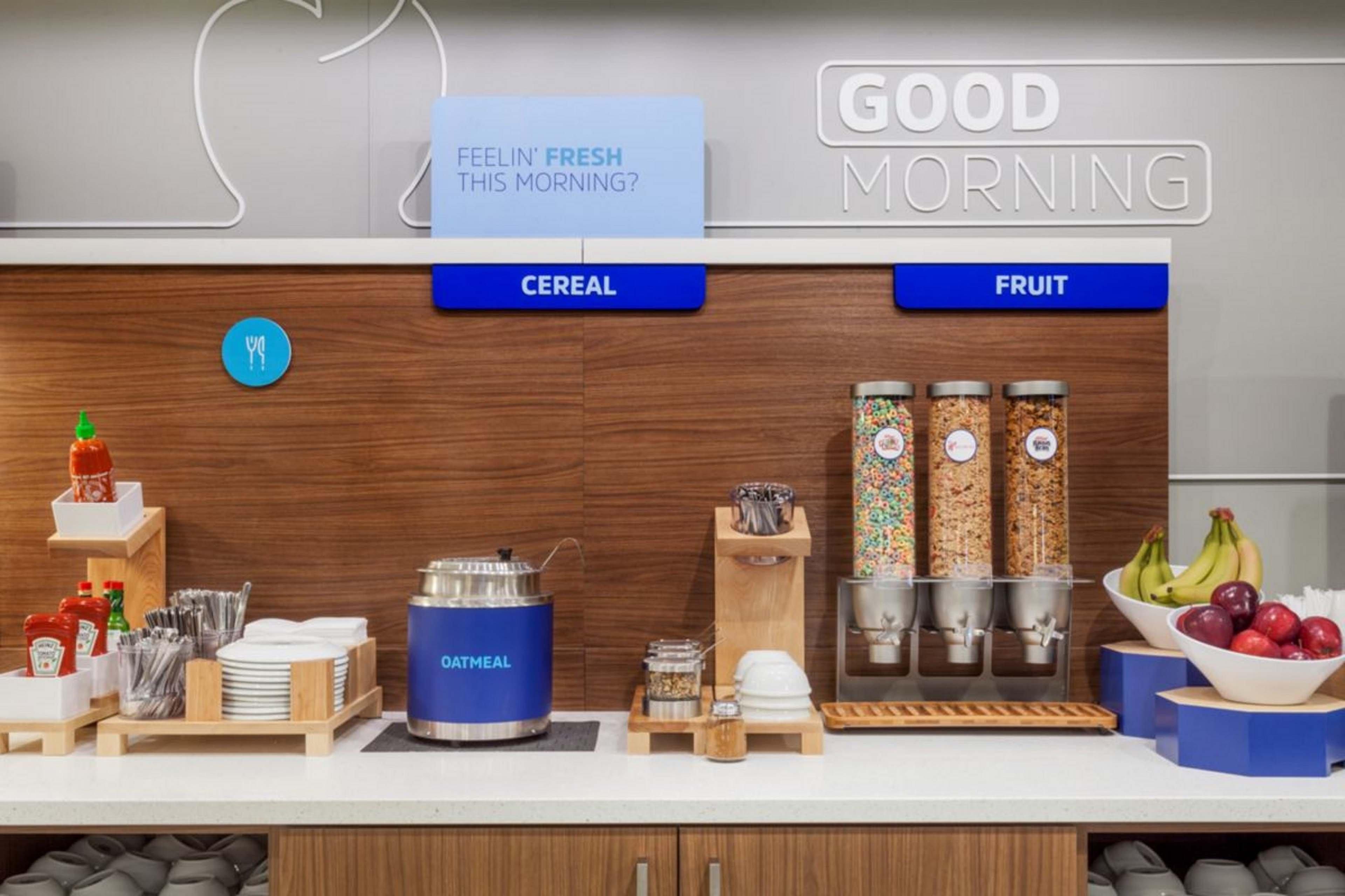 Holiday Inn Express & Suites Brady By Ihg Esterno foto